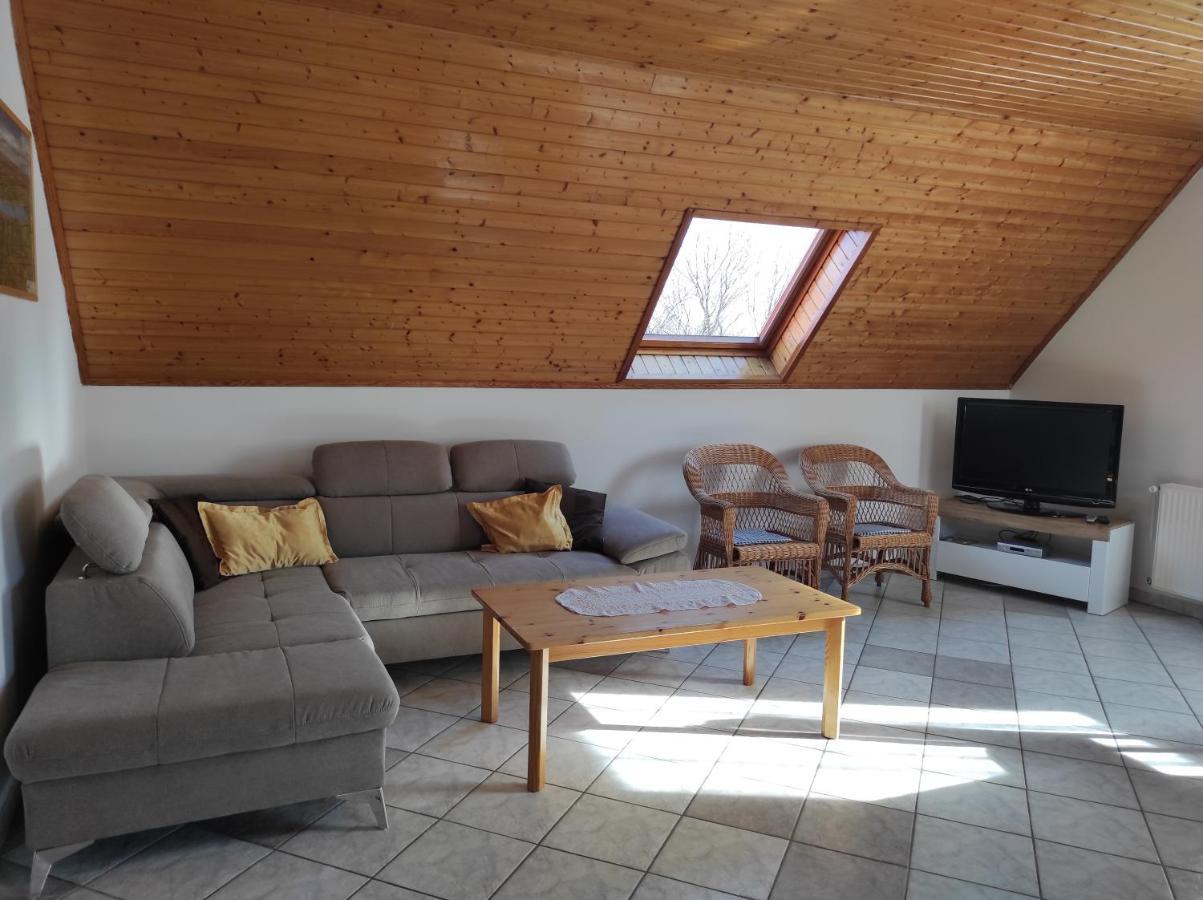 Badacsony Apartmanhaz Badacsonytomaj Zewnętrze zdjęcie