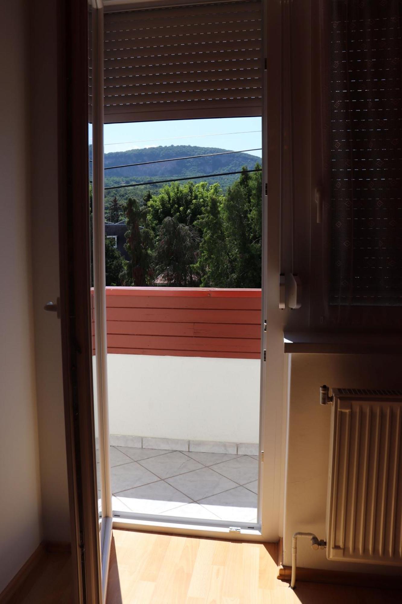 Badacsony Apartmanhaz Badacsonytomaj Zewnętrze zdjęcie